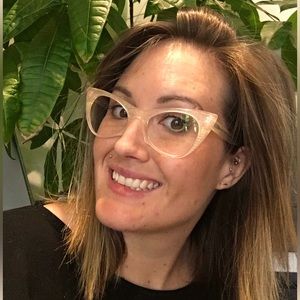 Meet your Posher, Kira